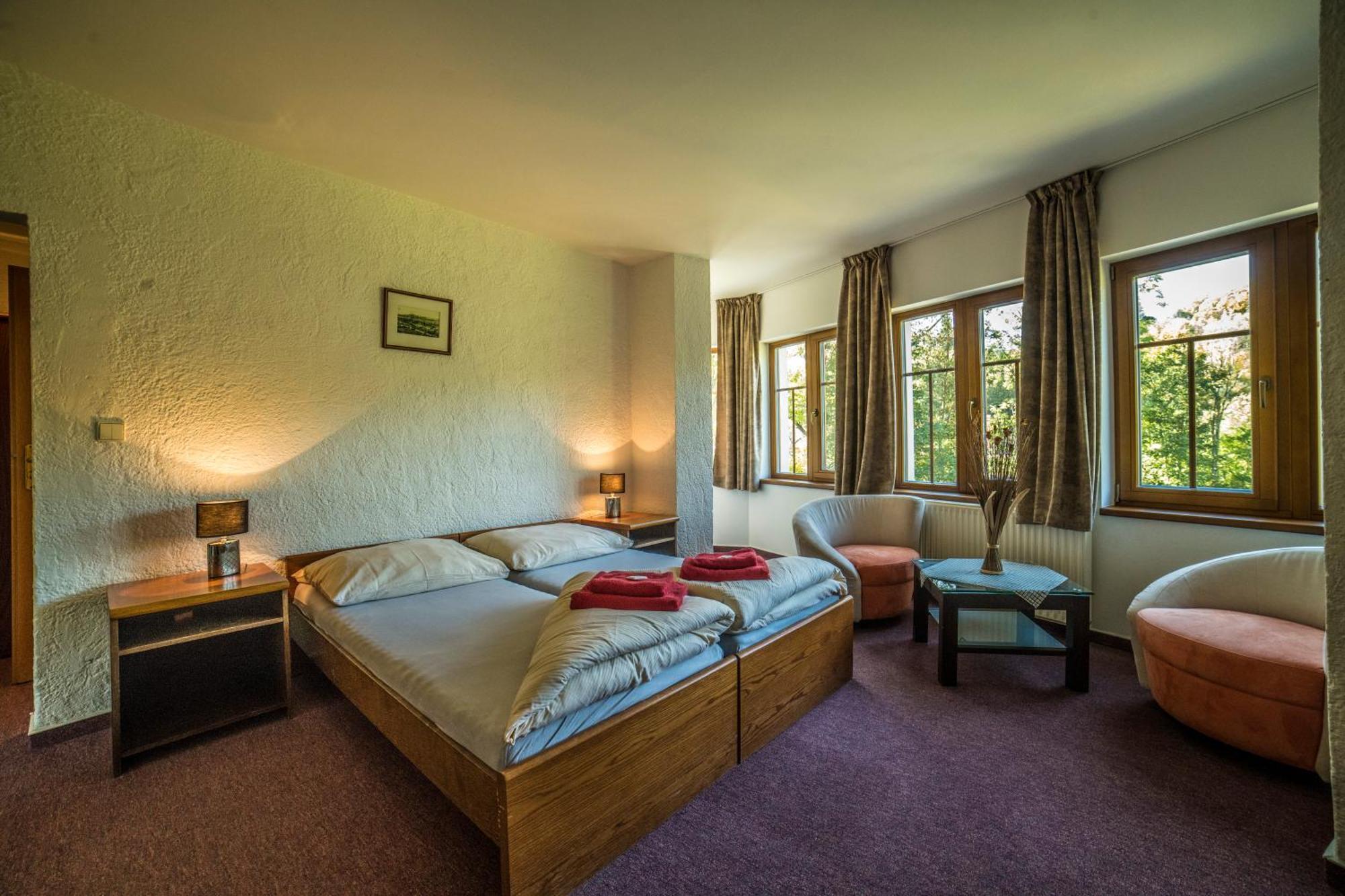 Hotel Pivovarska Basta Vrchlabí エクステリア 写真