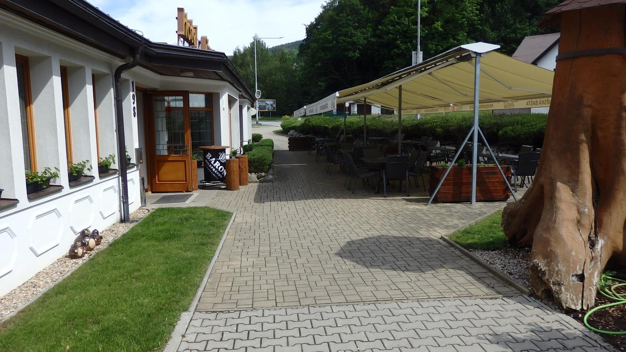 Hotel Pivovarska Basta Vrchlabí エクステリア 写真