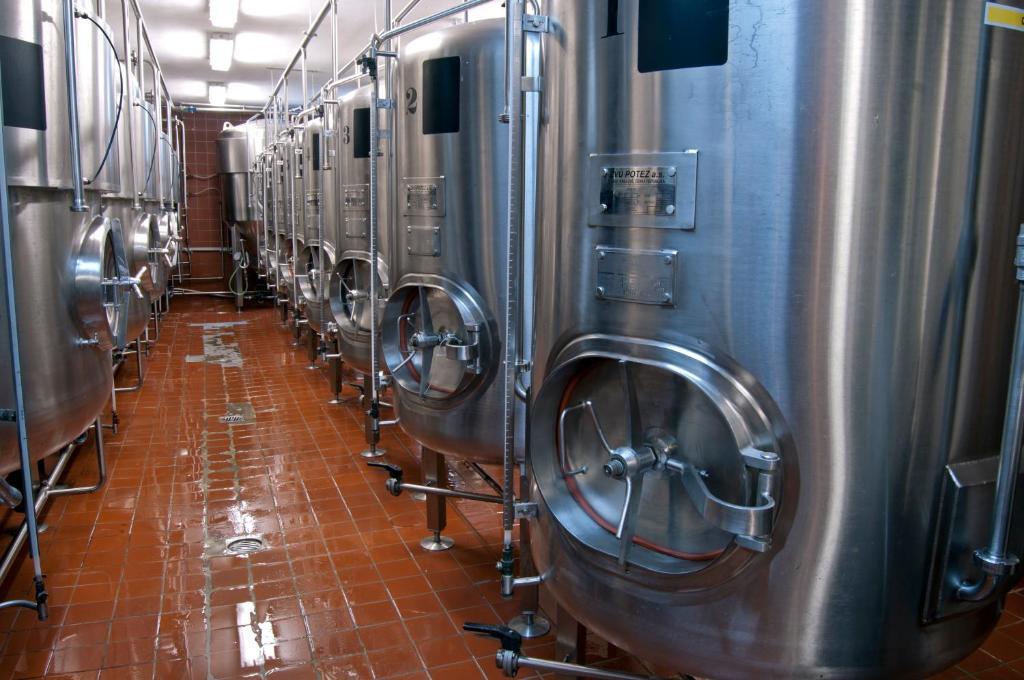 Hotel Pivovarska Basta Vrchlabí エクステリア 写真